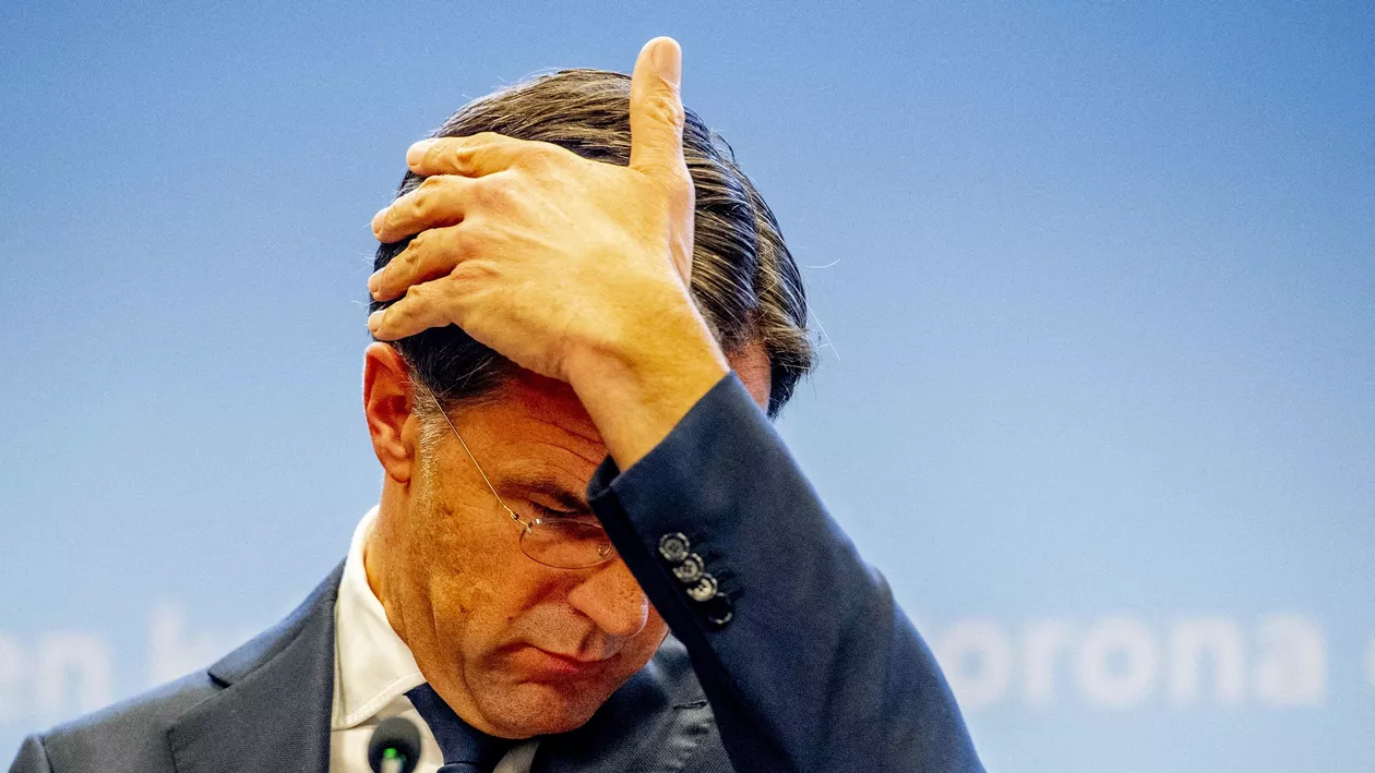 Mark Rutte, premierul Olandei, și-a dat demisia în contextul unui scandal uriaș