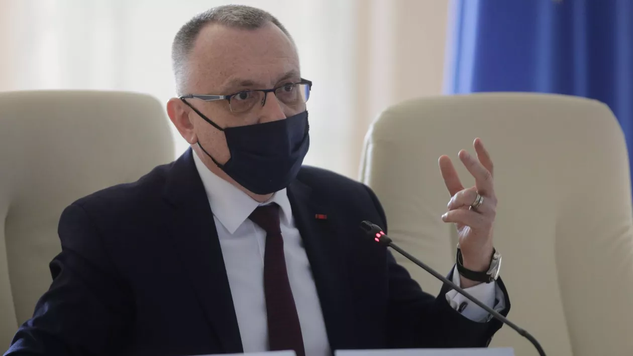Ministrul Educației, Sorin Cîmpeanu: Un grup de 126.000 de angajați din învățământ care se află la interfața directă cu lucru cu elevii și studenții va avea prioritate la vaccinare (VIDEO)