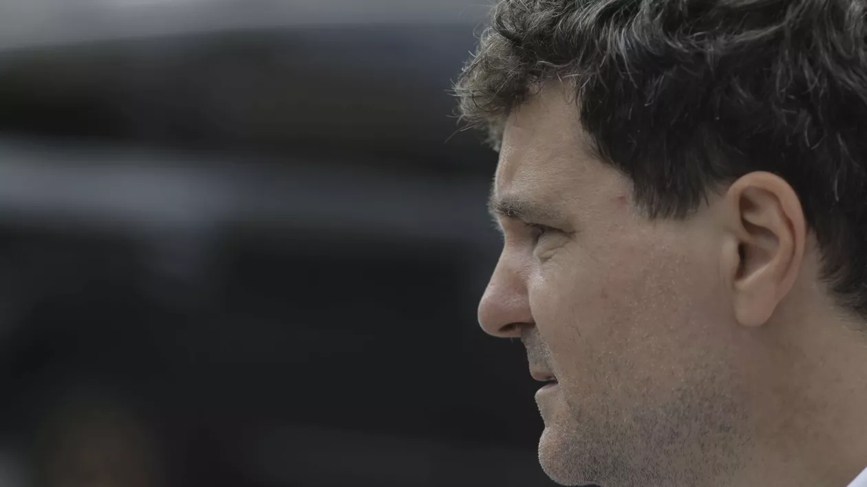 Nicușor Dan: Dacă am fi introdus autobuze şcolare pentru toate cele 600 de şcoli din Bucureşti, costul ar fi fost cam 20% din buget. Nu e o soluţie, îmi pare rău s-o spun (VIDEO)