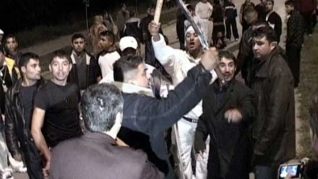 Amenințări și ironii între „bombardierii din Vaslui. Miza: Cine e și cine nu e cu adevărat „interlop: „Ți-o vei lua curând!