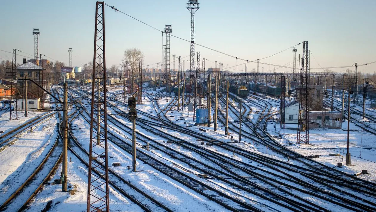 CFR anunță că nu există restricții de circulație pe calea ferată