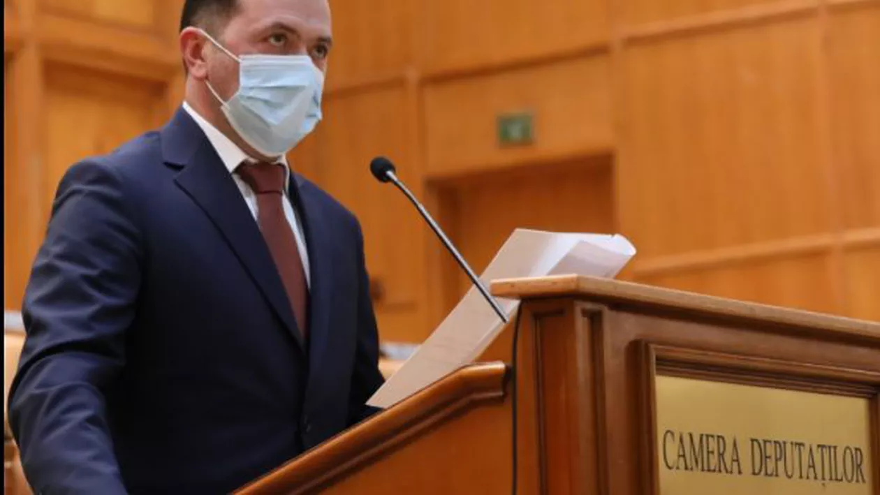 Un deputat acuză că a fost discriminat de angajaţii unei bănci pe motiv că e parlamentar: „Consider o formă de abuz”