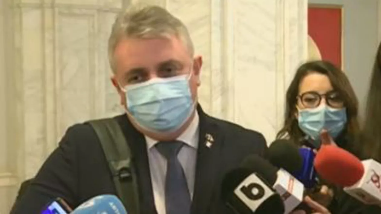Lucian Bode, după ce Diana Șoșoacă a acuzat că a fost bruscată la Institutul ”Marius Nasta”: „S-a împiedicat sau de ce?” (VIDEO)