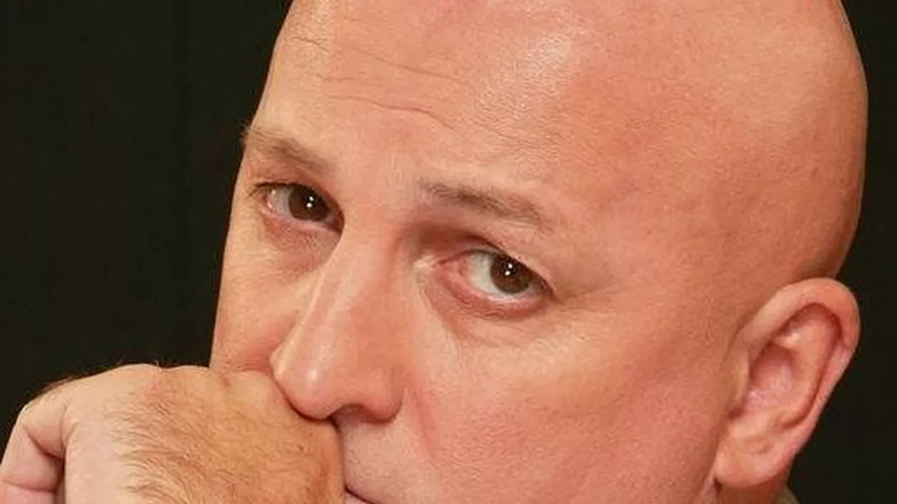 Cât câştiga actorul Bebe Cotimanis ca voce a Pro TV. Informațiile apar în contextul scandalului privind posibila înlocuire de la conducerea Teatrului din Pitești