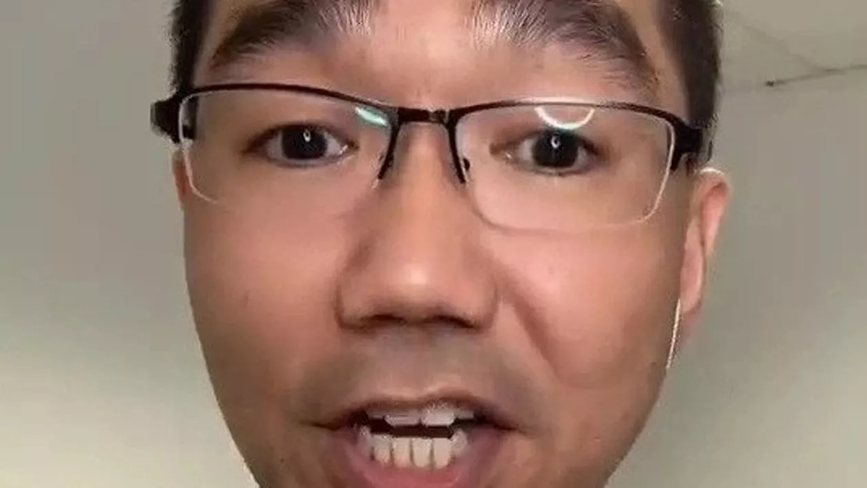 Riscurile la care te expui dacă-ți periezi dinții prea tare. Un medic trage semnalul de alarmă