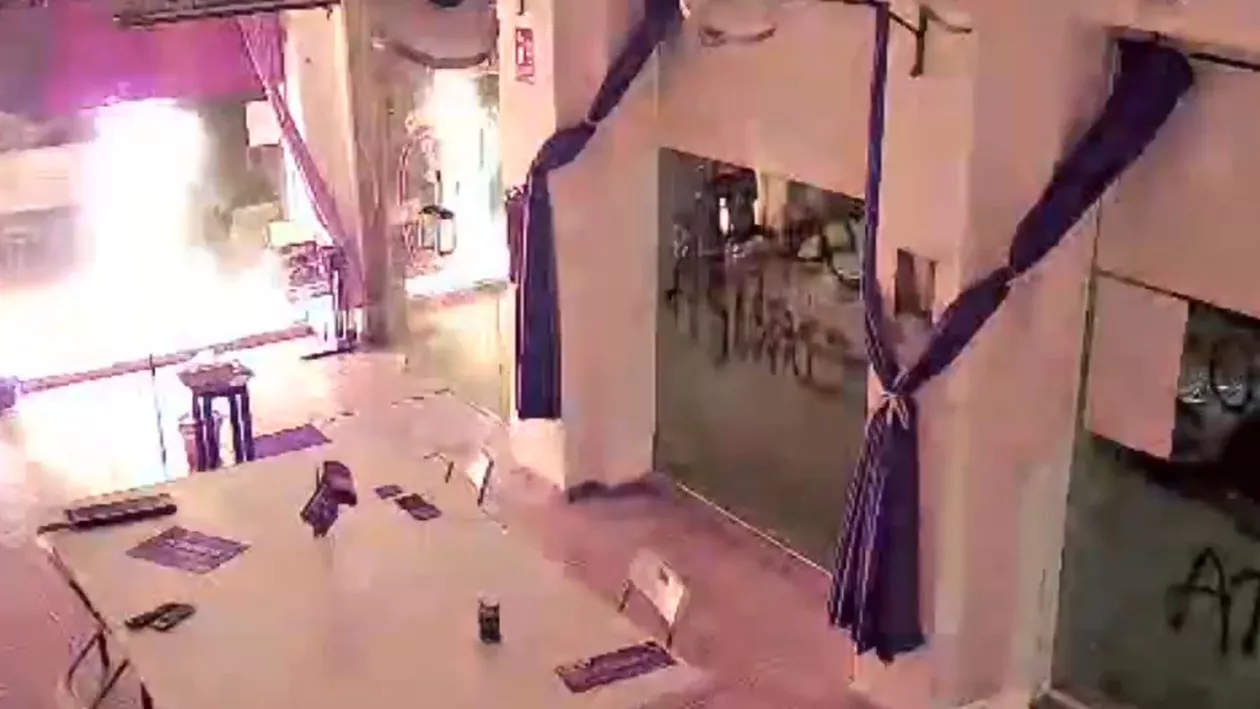 Sediul unui partid din Spania, atacat cu bombă incendiară de grupări extremiste (VIDEO)