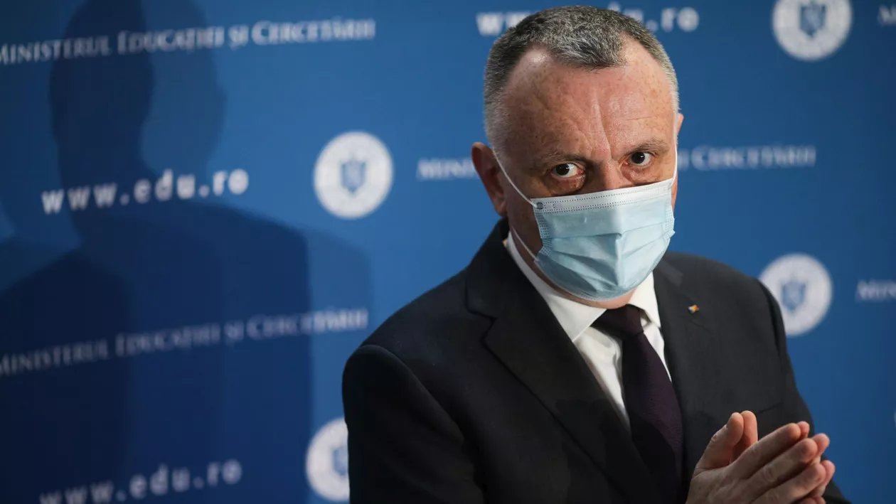 Sorin Cîmpeanu a anunțat condițiile în care școlile se pot deschide integral cu prezența fizică, indiferent de scenariu, la sfârșitul lunii mai - început de iunie (VIDEO)