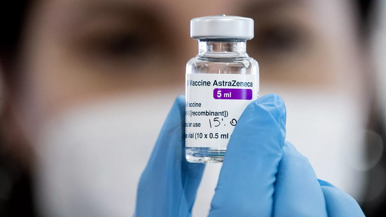 Legătura dintre vaccinul de la AstraZeneca și tromboze, confirmată de un oficial EMA. Încă nu se cunoaște ce provoacă această reacție, spune Marco Cavaleri