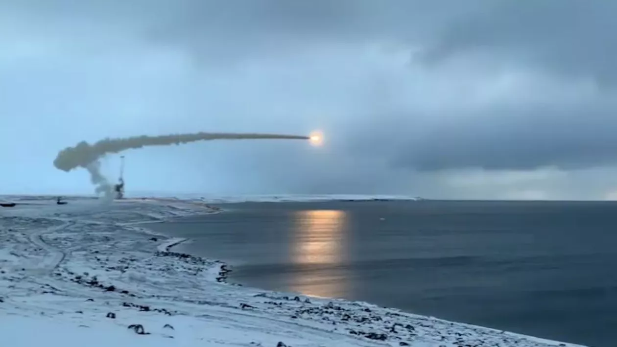 Care ar fi arma testată de armata rusă în Arctica (FOTO)