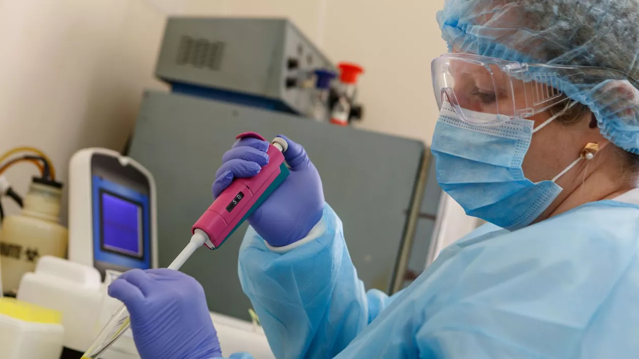 Tulpina indiană de COVID-19, responsabilă pentru focarul epidemic din India, detectată într-o țară europeană