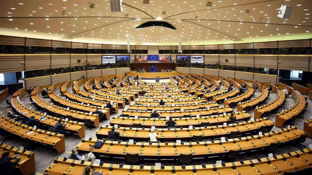 Parlamentul European ratifică acordul comercial post-Brexit cu Regatul Unit