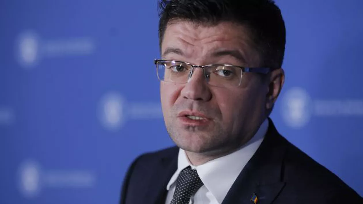 Costel Alexe se autosuspendă din funcția de președinte al PNL Iași, dar rămâne în continuare membru de partid. Ce prevede Statutul PNL