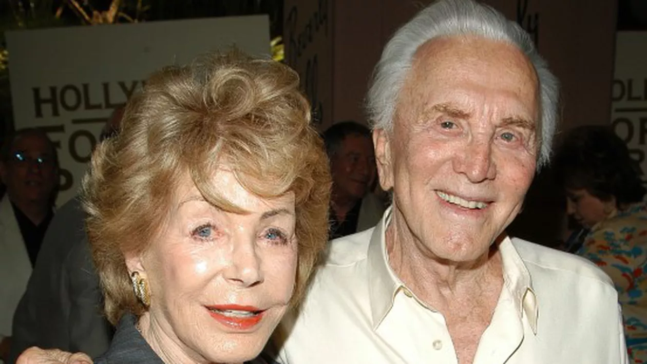 A murit! A fost o actriţă fără pereche!