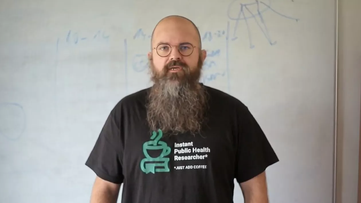 Răzvan Cherecheș anunță valul 4 și anticipează noi restricții anti-COVID-19