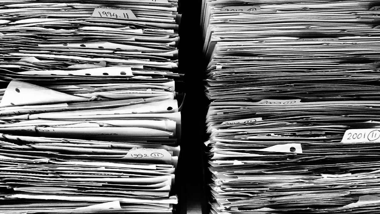 Proiect al deputatului PNL George Tuță: Instituţiile publice nu vor mai putea solicita copii după acte
