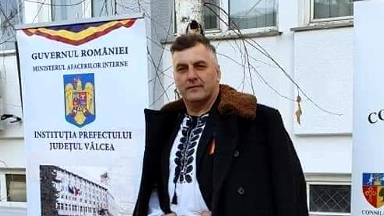 Un cântăreț de muzică populară a murit după ce a fost lovit de o mașină, la Horezu