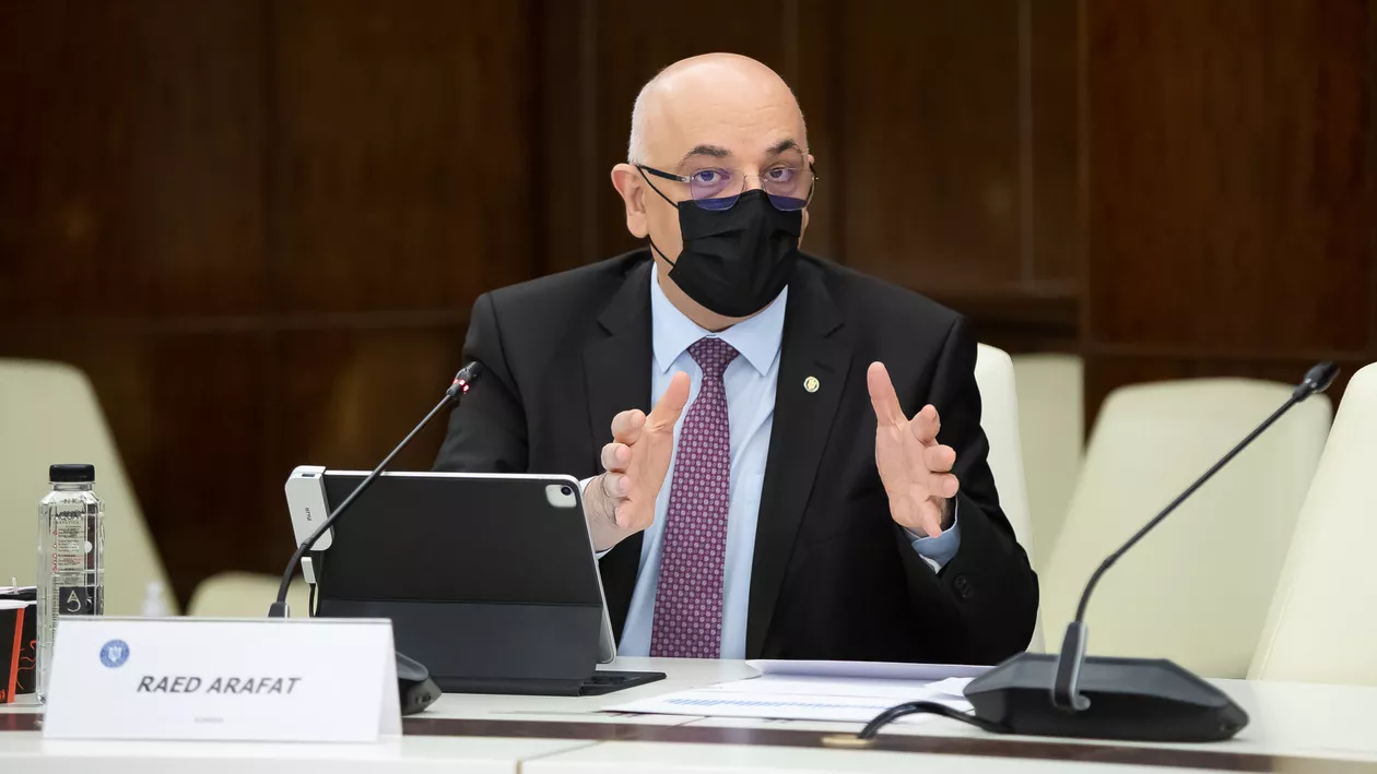 Raed Atafat, despre măsura care va permite persoanelor să renunțe la mască, în timp ce se află la birou: Dacă e o singură persoană nevaccinată, atunci toți trebuie să poarte mască (VIDEO)