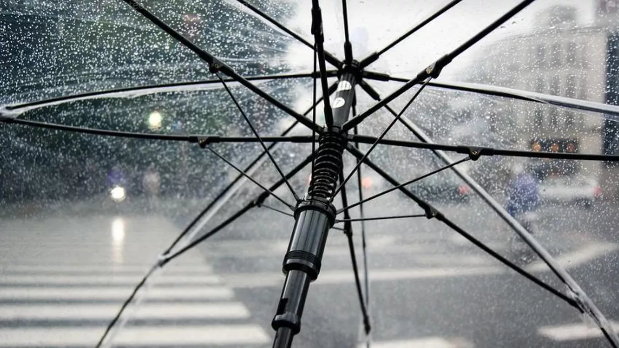 Avertizare meteorologică de vijelii, în toată țara, până la mijlocul săptămânii viitoare