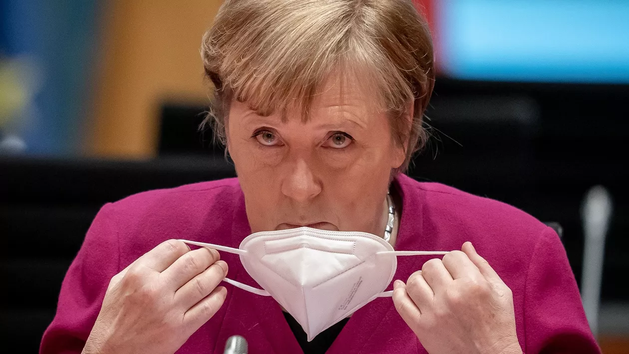 Angela Merkel și alți lideri europeni, spionați de americani prin intermediul serviciilor secrete daneze