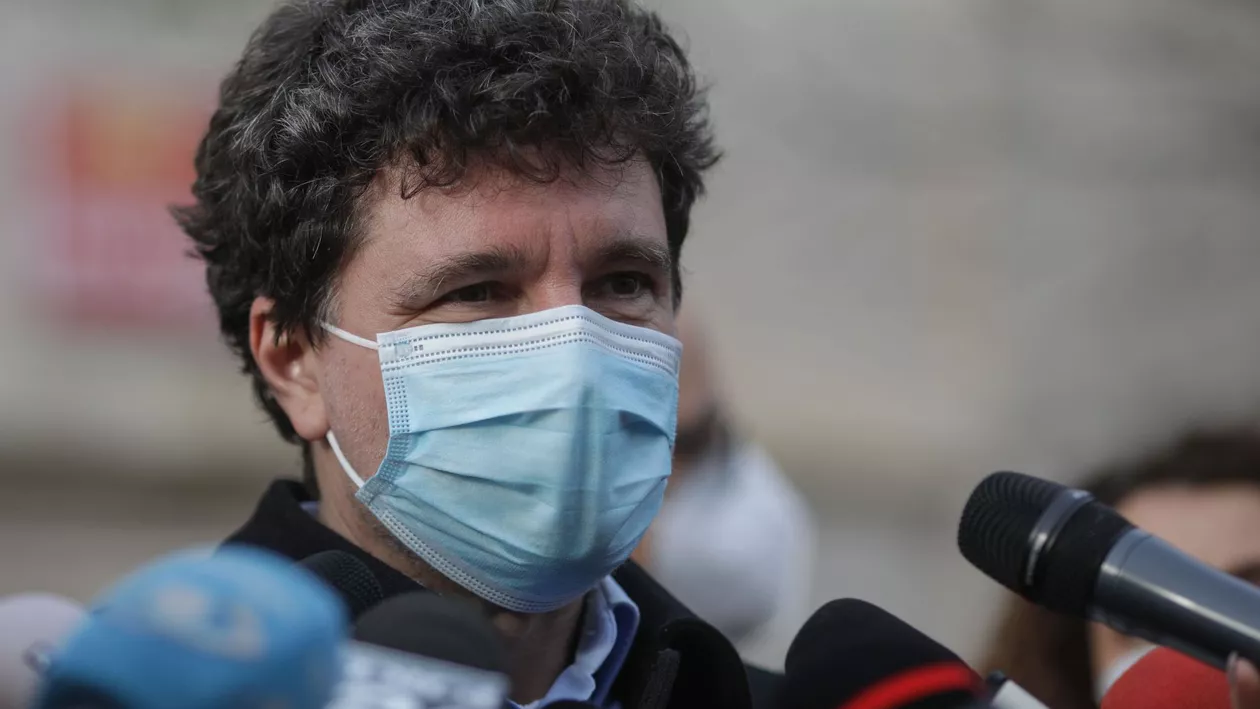 Nicușor Dan: Au început operațiunile de dezinsecție și deratizare în Capitală. Tratamentele împotriva țânțarilor și căpușelor au loc în tot Bucureștiul, începând de la periferie spre centru (VIDEO)