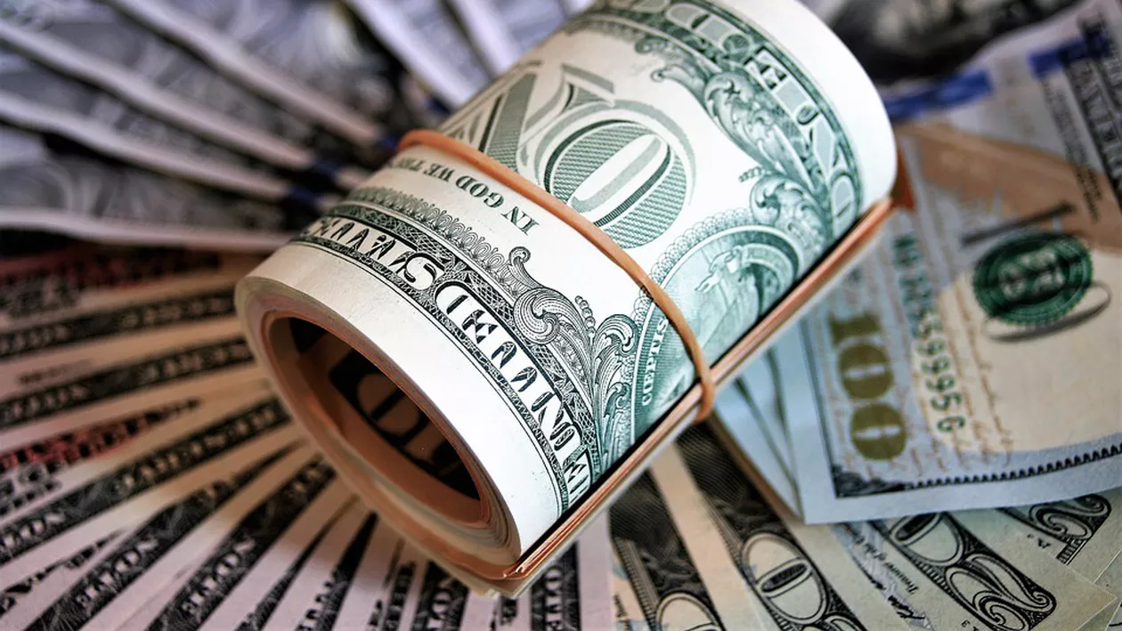 O femeie din SUA a descoperit că are în cont un miliard de dolari: Am fost pur și simplu îngrozită. Mă cam sperie povestea asta