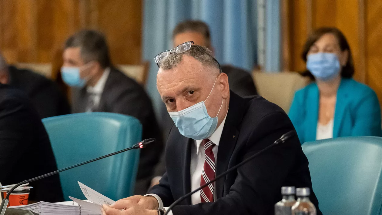 Sorin Cîmpeanu: Doar trei elevi au fost eliminaţi din examenul la matematică de la Evaluarea Naţională