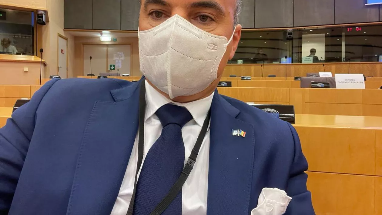 Rareș Bogdan, reacție după negocierile dintre Rusia și Ucraina: Dolarul se vindea vineri in piață cu 79 - 85 ruble/1 $, acum e 250