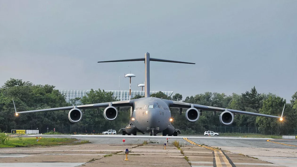 MApN a a atribuit un contract de peste 492 milioane de lei pentru lucrări de infrastructură la baza de la Câmpia Turzii