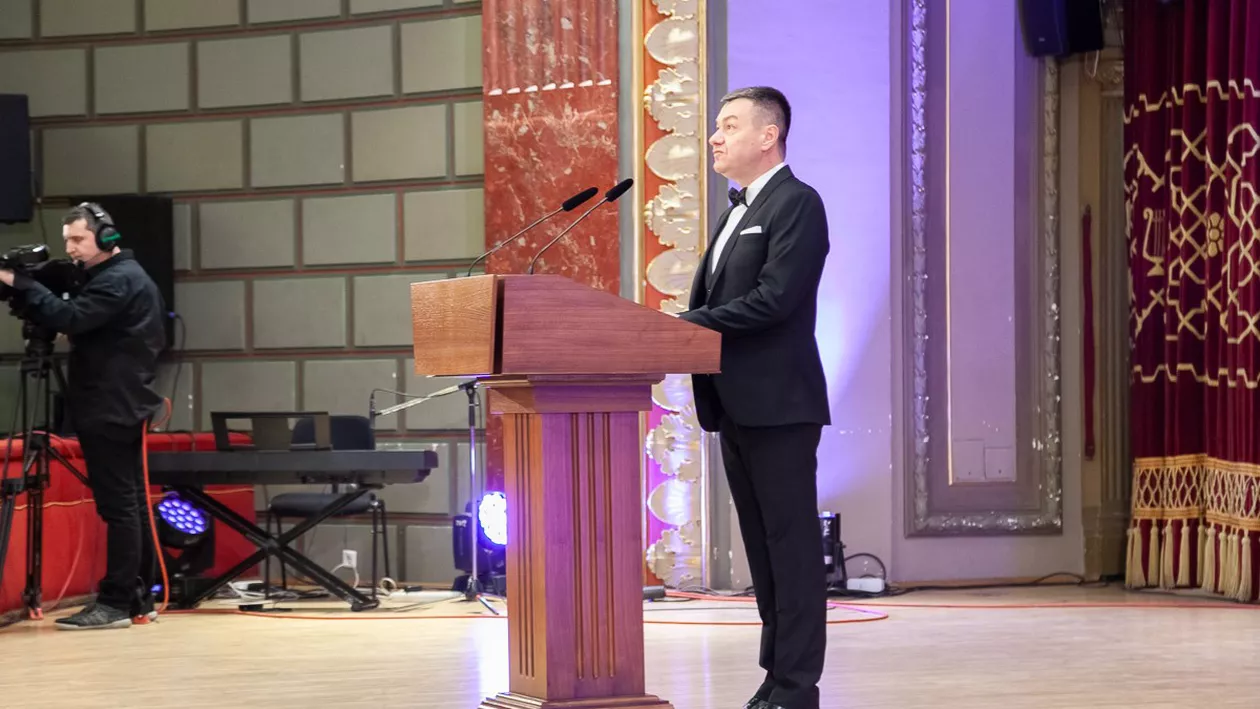 Ministerul Culturii a avut o execuție bugetară de 90% în primul semestru. Bogdan Gheorghiu: Salut iniţiativa prim-ministrului Florin Cîţu. Românii trebuie să ştie şi să înţeleagă ce se întâmplă cu taxele şi impozitele pe care le plătesc