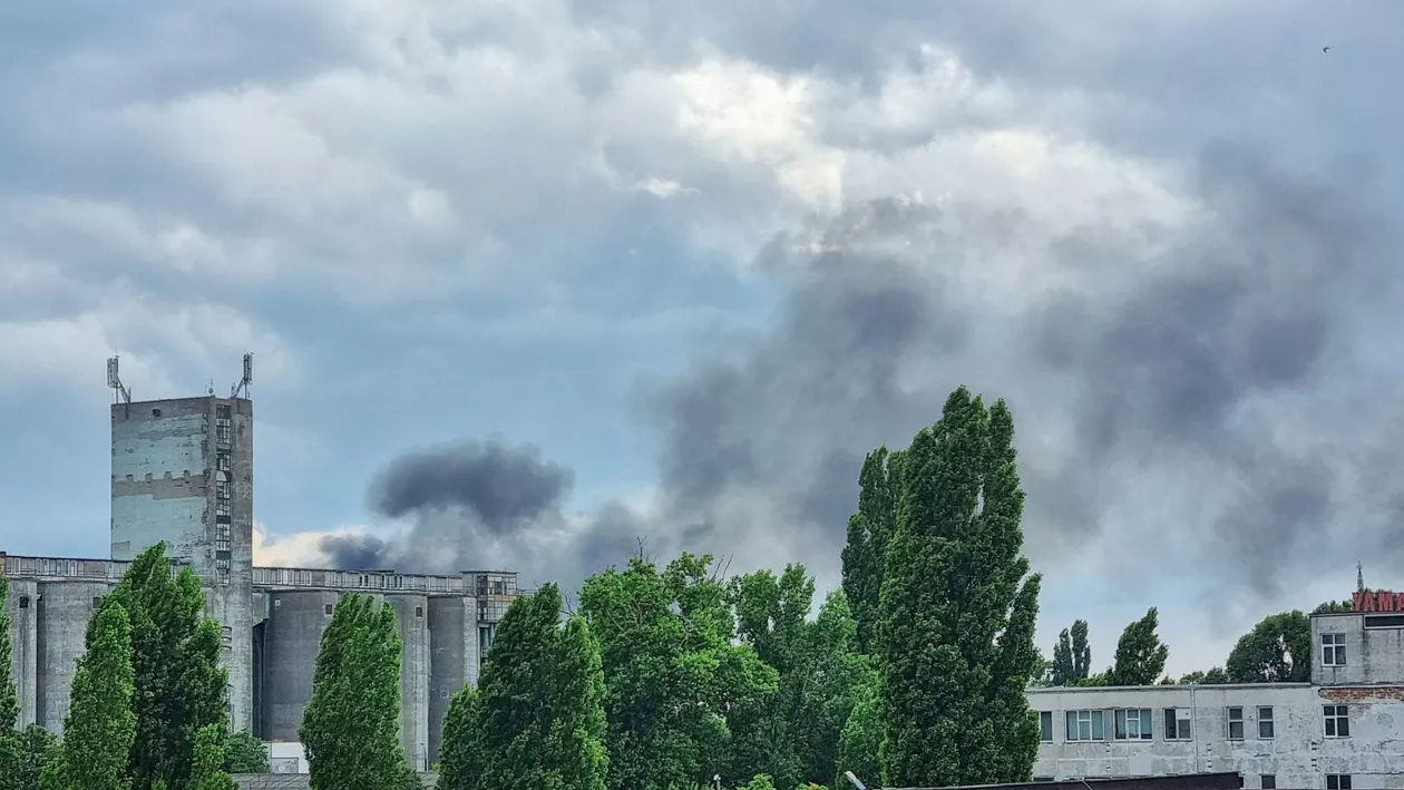 Prefectul Constanţei, explicații despre cauza exploziei de la fabrica BCA: Vorbim despre o magazie în care era pulbere sau pastă de aluminiu