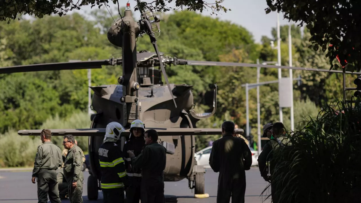 Lucian Bode, prima reacție după ce un elicopter a aterizat în sensul giratoriu de la Aviatorilor: „S-au înregistrat doar pagube materiale”