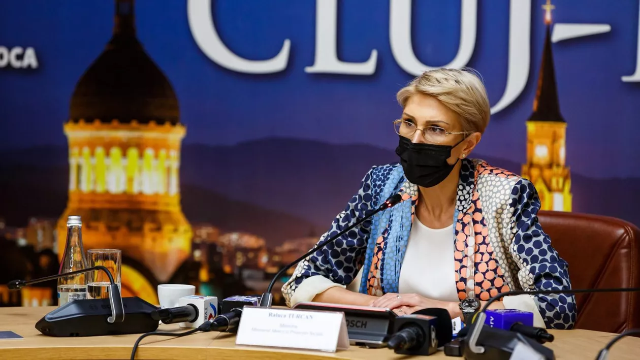 Raluca Turcan, după aprobarea normelor la Legea adopției: Se stabilește un singur criteriu de ierarhizare - vechimea atestatelor