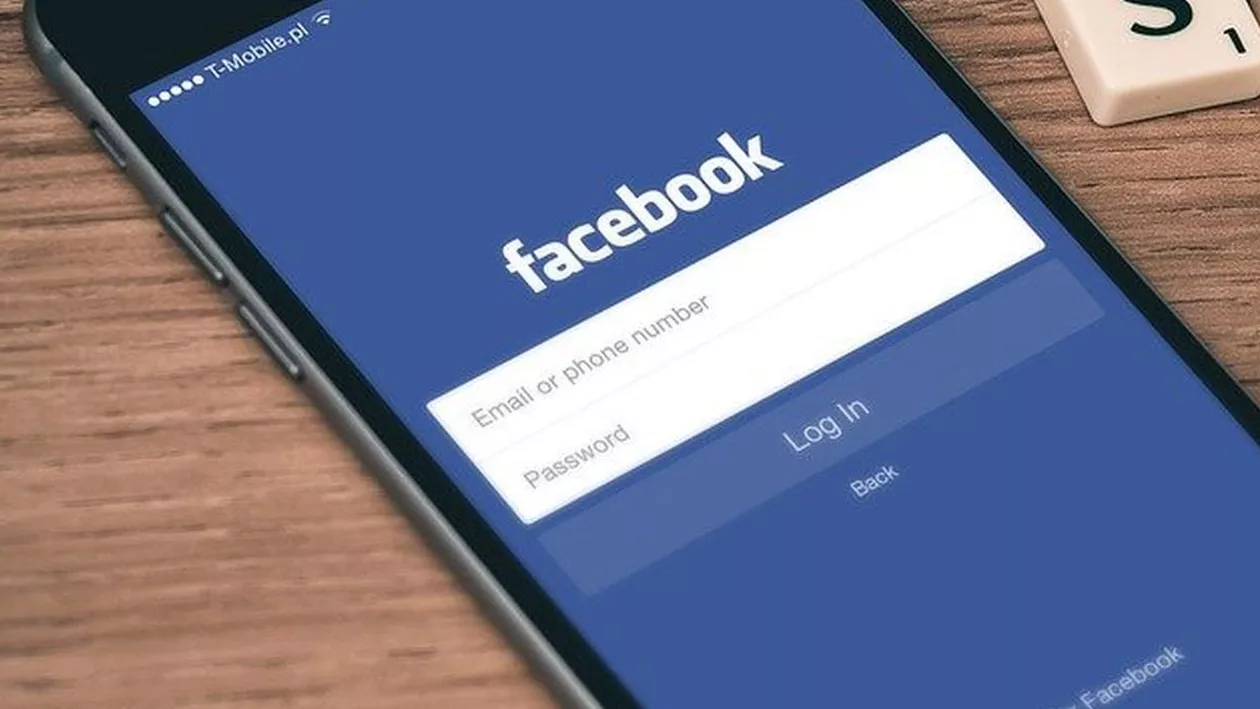 Facebook, surpriză uriașă pentru utilizatori. Cum funcționează și ce presupune funcția pentru rugăciune online