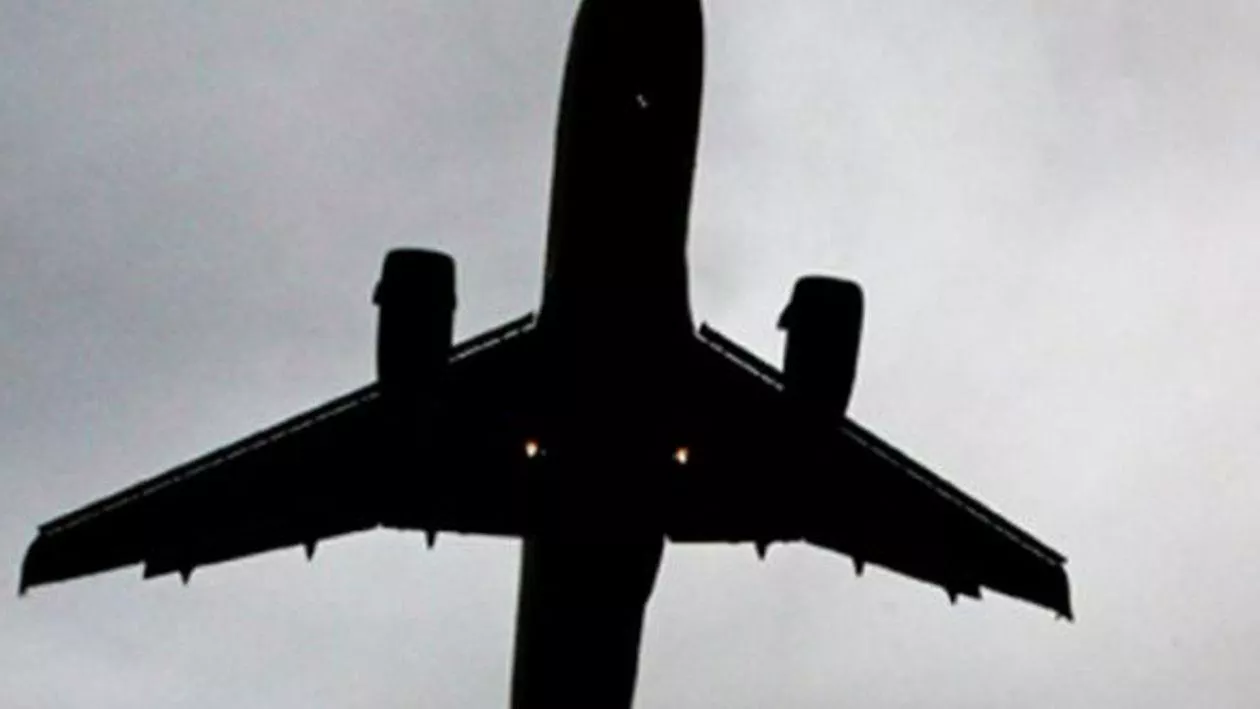 Două avioane de vânătoare britanice au interceptat o aeronavă rusească care se îndrepta spre spaţiul aerian al României