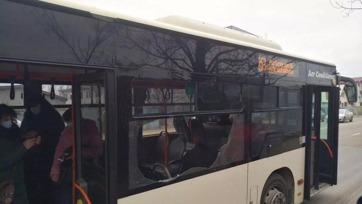 Mai mulți controlori pe autobuzele STB în București și Ilfov: „Doar 10% din călătorii din București și Ilfov își plătesc biletul”