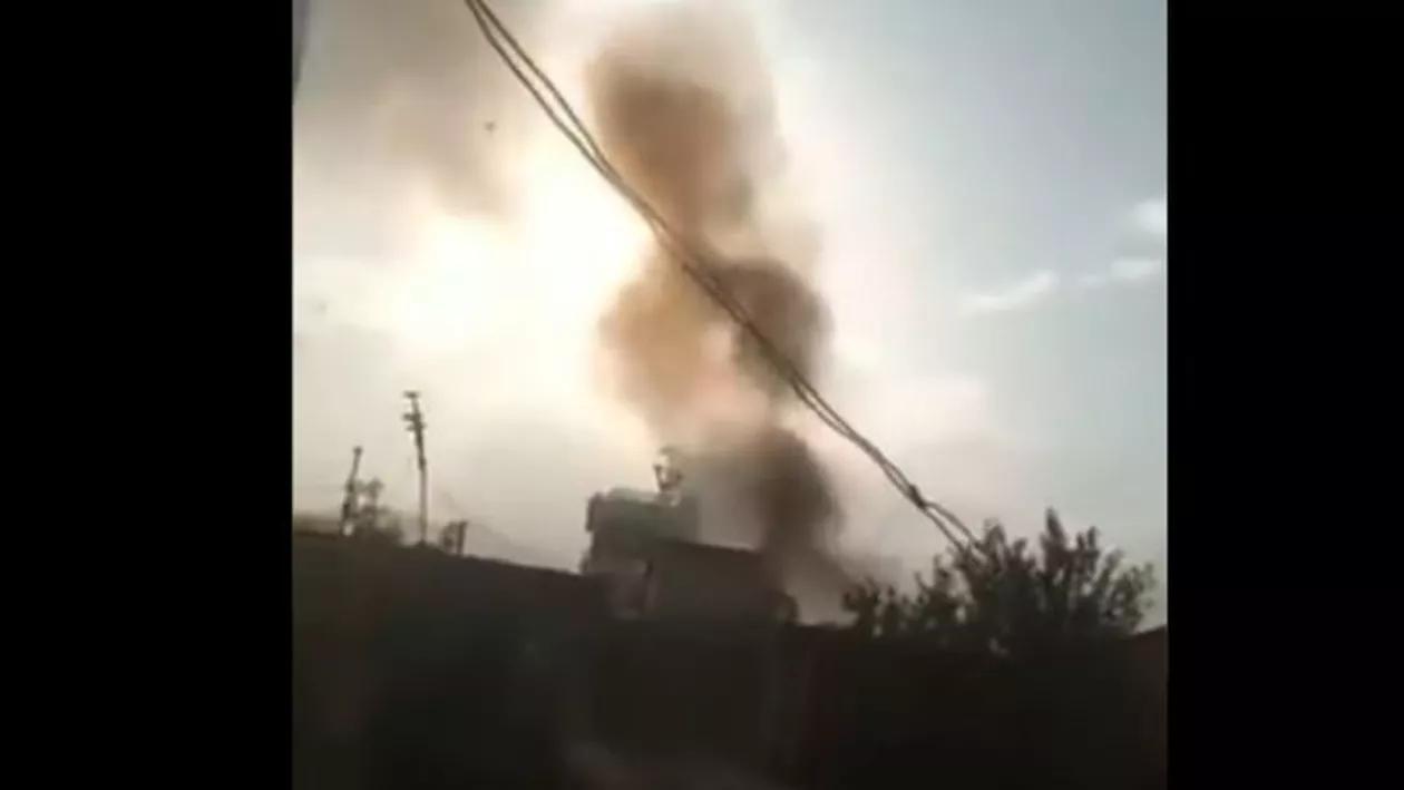 O explozie puternică a fost auzită în apropiere de aeroportul din Kabul: Ar fi o rachetă care și-a ratat ținta