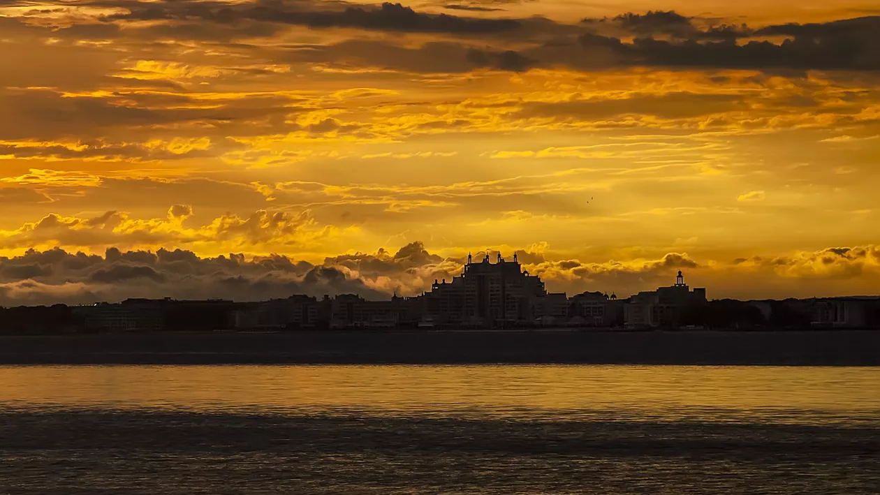 Mine explozive din Ucraina plutesc în derivă pe Marea Neagră, avertizează Bulgaria / MApN, precizări oficiale