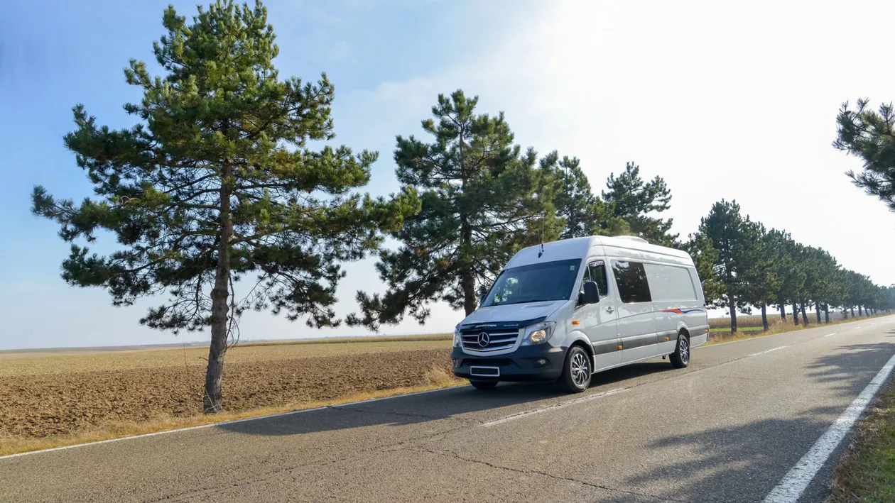 5 avantaje ale microbuzelor pentru transportul internațional de persoane