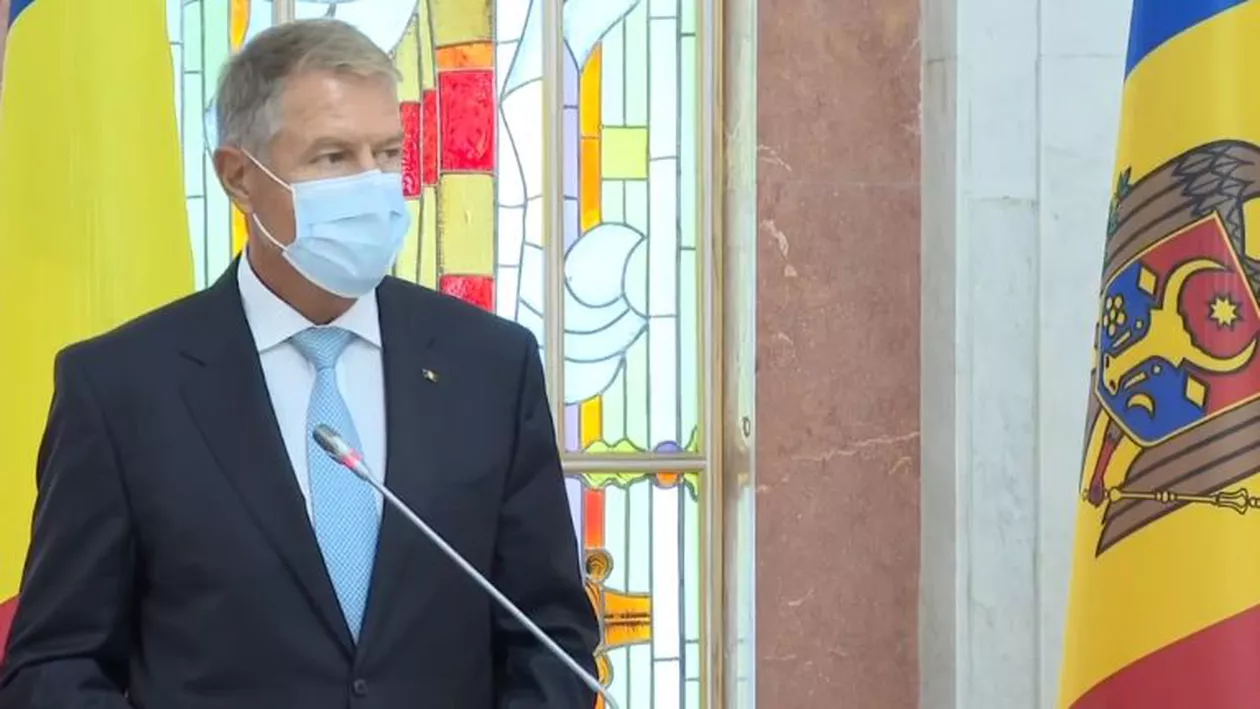 Klaus Iohannis: Vaccinurile sunt singure și eficiente. Conspirațiile și teoriile fake-news fac extrem de mult rău celor încurajați să refuze tocmai soluția care le-ar putea salva viața