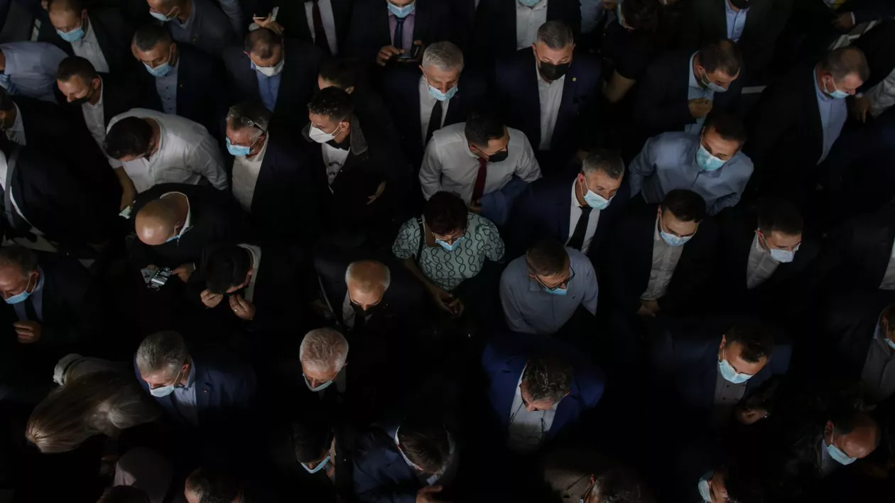 ONU anunță pragul de opt miliarde de oameni pe planetă. Nu suprapopularea este problema ci comportamentul uman, susțin specialiștii