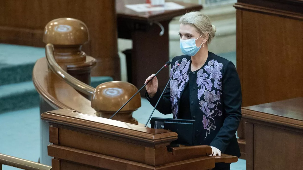 Alina Gorghiu: Luni, la BPR, vom analiza dacă moțiunea depusă de USR PLUS - AUR, alianța toxică, îndeplinește condițiile pentru a putea stabili calendarul. Sunt semne de întrebare