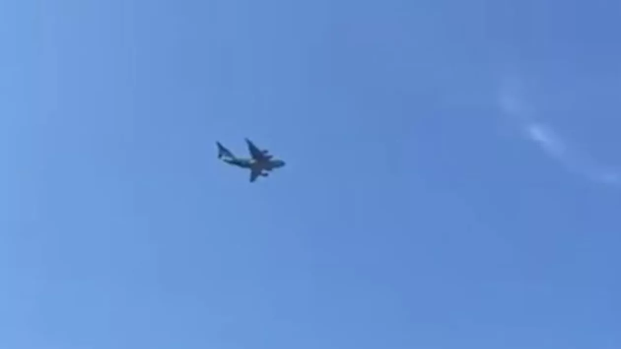 Moment șocant: Cabina unui avion British Airways a fost inundată la 9000 de metri altitudine
