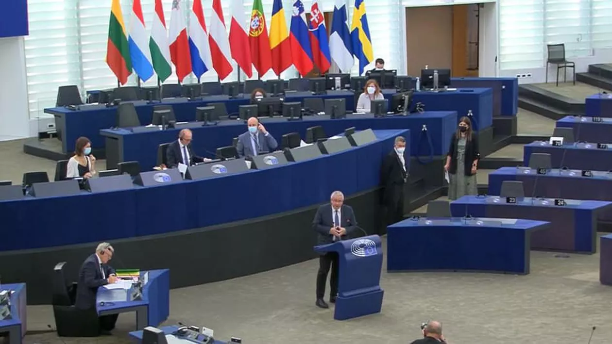 Daniel Buda: Administrațiile publice, fie socialiste, fie liberale, sunt obligate să absoarbă banii europeni. La Cluj avem absorbite fonduri europene mai mult decât Malta și Cipru la un loc (VIDEO)
