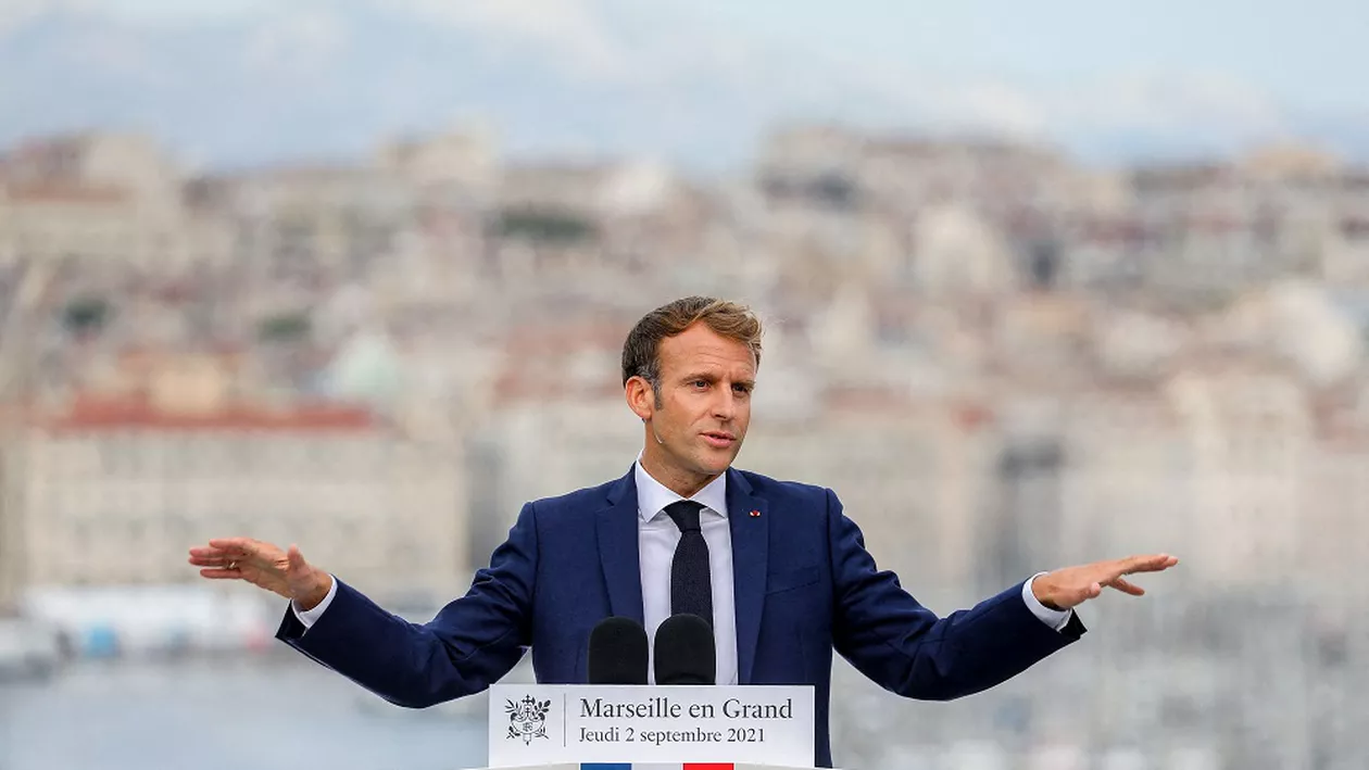 Vladimir Putin a discutat cu Emmanuel Macron despre criza din Ucraina