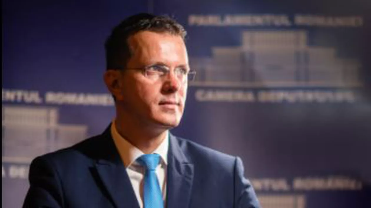 Iar nu s-a întrunit cvorumul pentru stabilirea calendarului moțiunii. Ionuț Moșteanu (USR PLUS): Au lipsit din nou liderii PNL și PSD. Pare că USL revine în forță