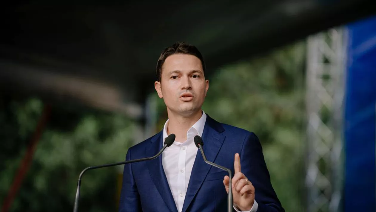 Robert Sighiartău: Mâine vom lua o decizie privind demisiile miniștrilor USR PLUS și situația secretarilor de stat și a prefecților / Dacă vor să guverneze cu PNL, trebuie să respecte deciziile PNL (VIDEO)