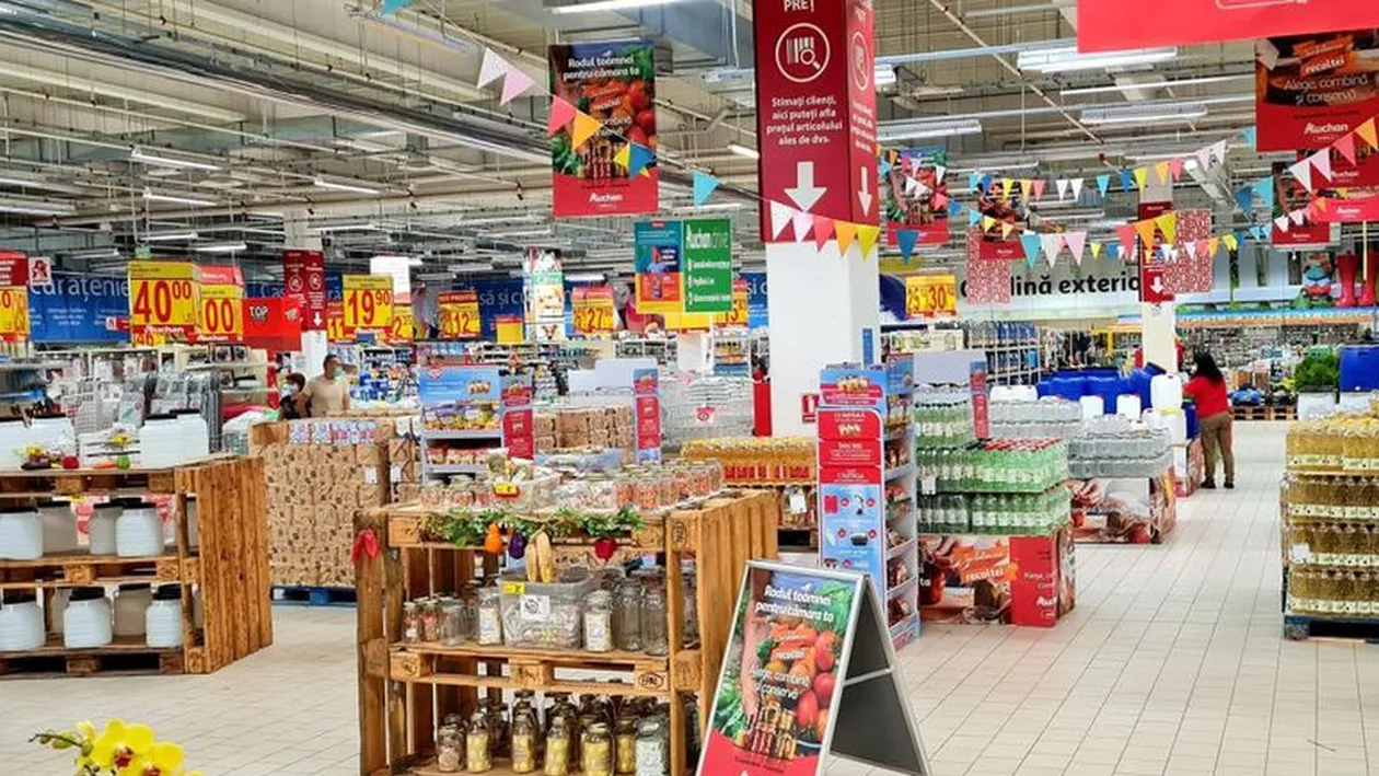 Programul Auchan, după introducerea restricțiilor din 25 octombrie. Anunțul supermarketului privind regulile de acces pentru clienți