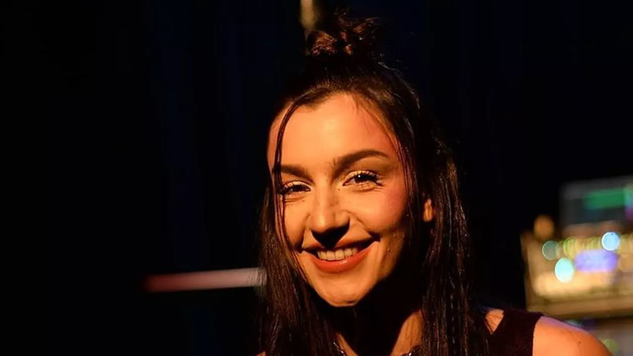 Cine este EMAA, cea mai nouă muză a lui Carla`s Dreams. De la ce vine, de fapt, numele de scenă al tinerei