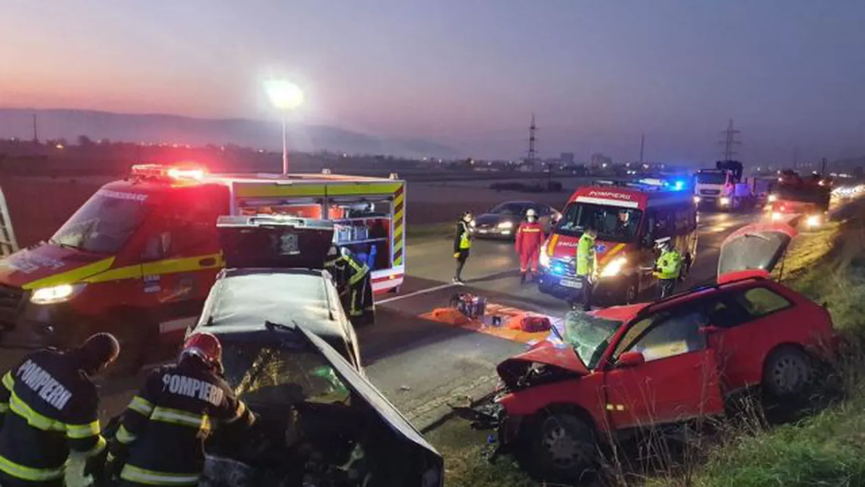 Accident grav pe DN1, în județul Alba. O persoană a murit și alte două au fost rănite
