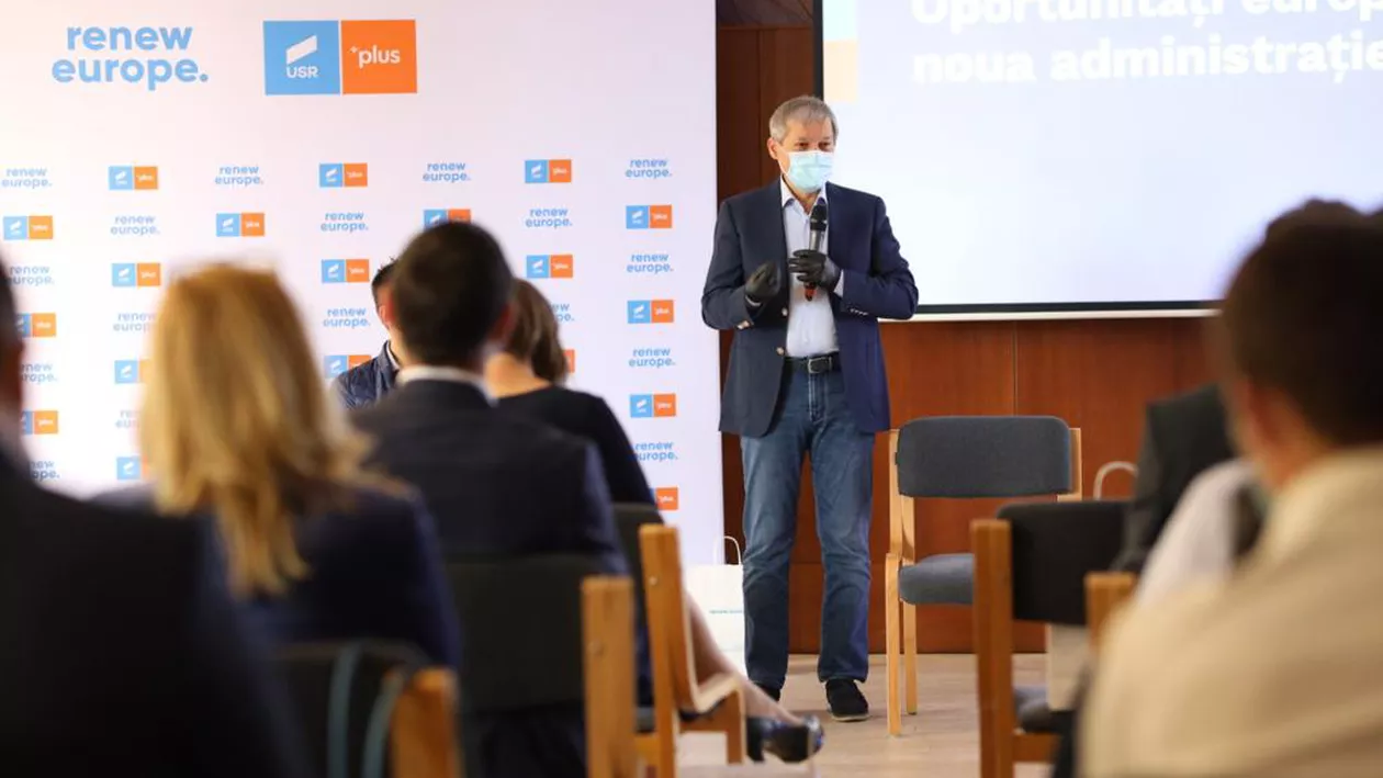 Dacian Cioloș, atac la adresa PNL: „O minoritate vocală a luat captivă o societate întreagă. Să nu poți construi spitale și să nu te gândești la pandemie nu mai poate fi scuzabil